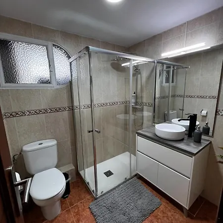 Апартаменты 2 Bedroom Levante
